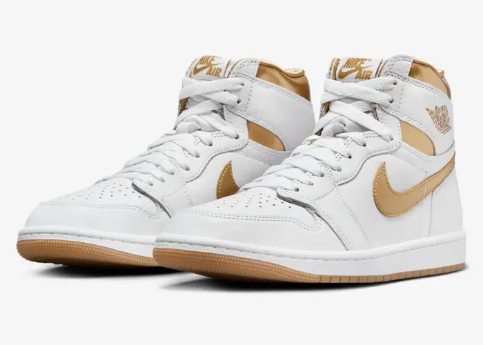 air-jordan-1-high-og-wmns-metallic-gold-fd2596-107 01.webp
