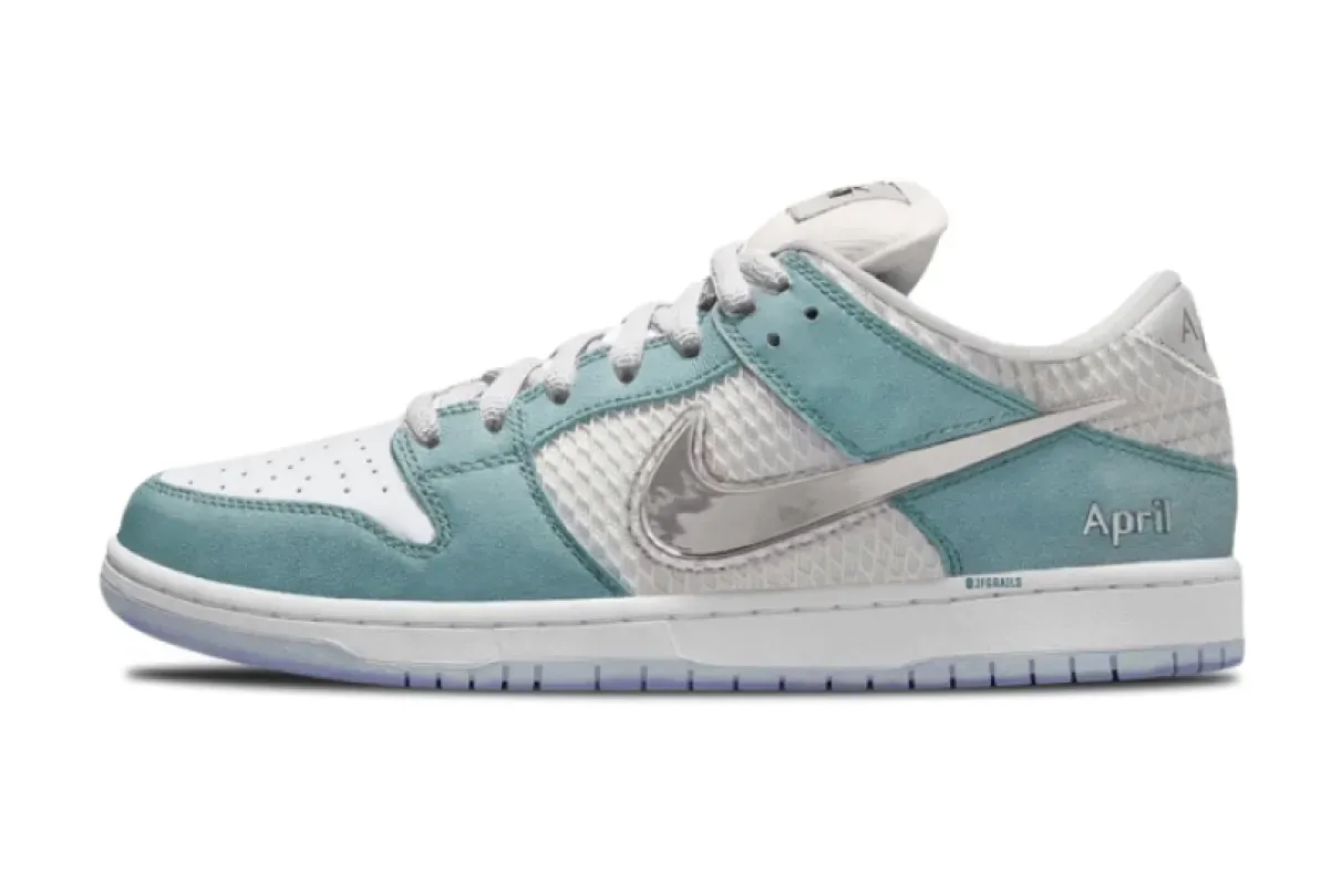 April Skateboards x Nike SB Dunk Low April Skateboards FD2562-400