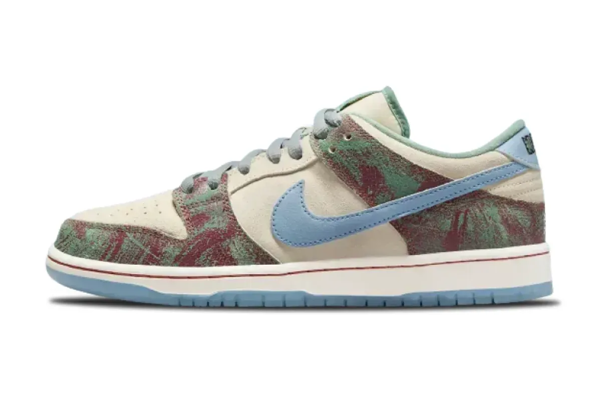 Crenshaw Skate Club x Nike SB Dunk Low Crenshaw Skate Club FN4193-100