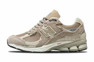 New Balance 2002R Protection Pack Driftwood M2002RDL
