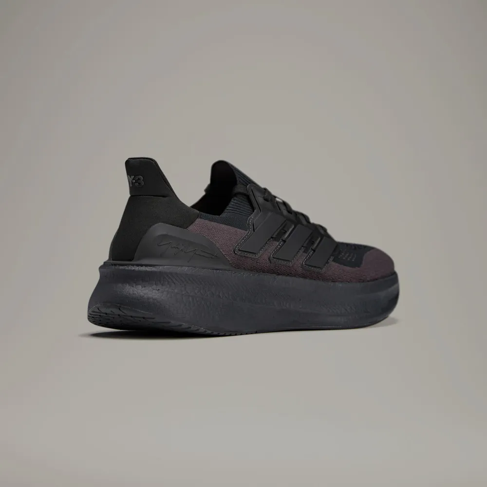 000000_adidas-Y-3-Ultra-Boost-5_BLACK-CARBON_JP7438_img3