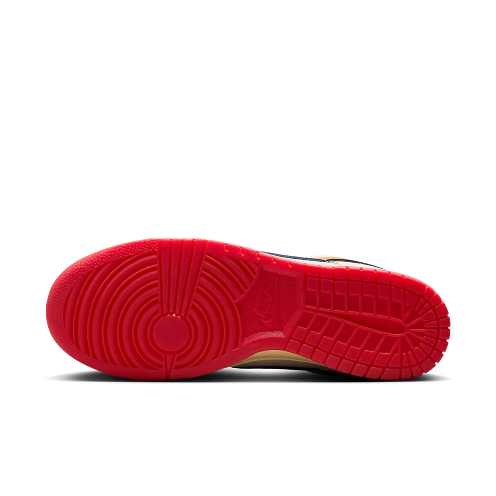 AE0A20_Nike-Dunk-Low_RETRO-LETTERING_HV5749-110_img1