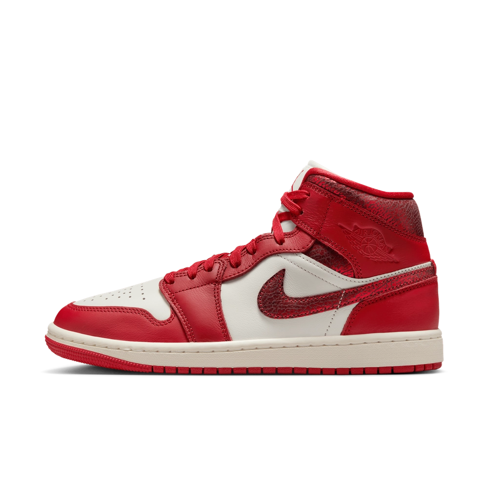 821101_Air-Jordan-1-Mid-WMNS_CRACKED-RED-METALLIC_HJ9337-106_img0