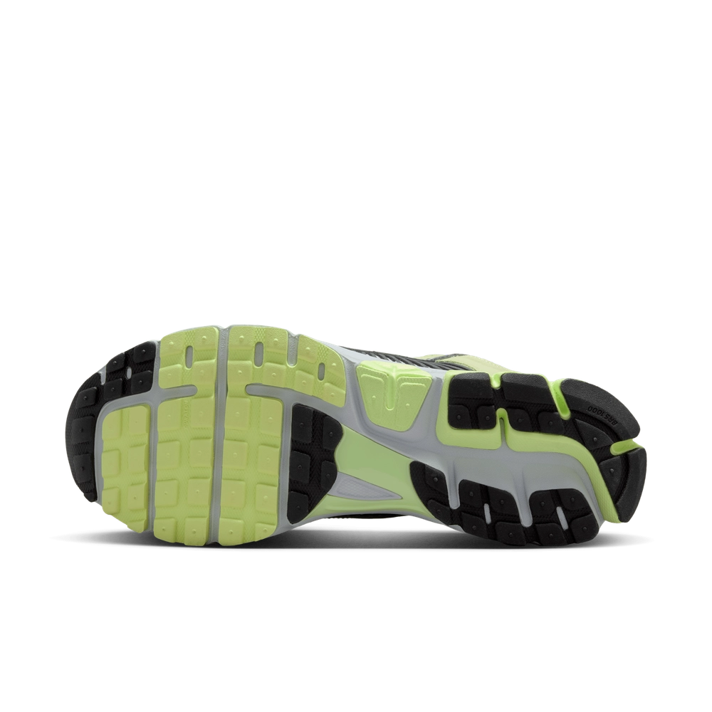 B8D294_Nike-Zoom-Vomero-5-WMNS_BARELY-VOLT_HF1553-700_img1