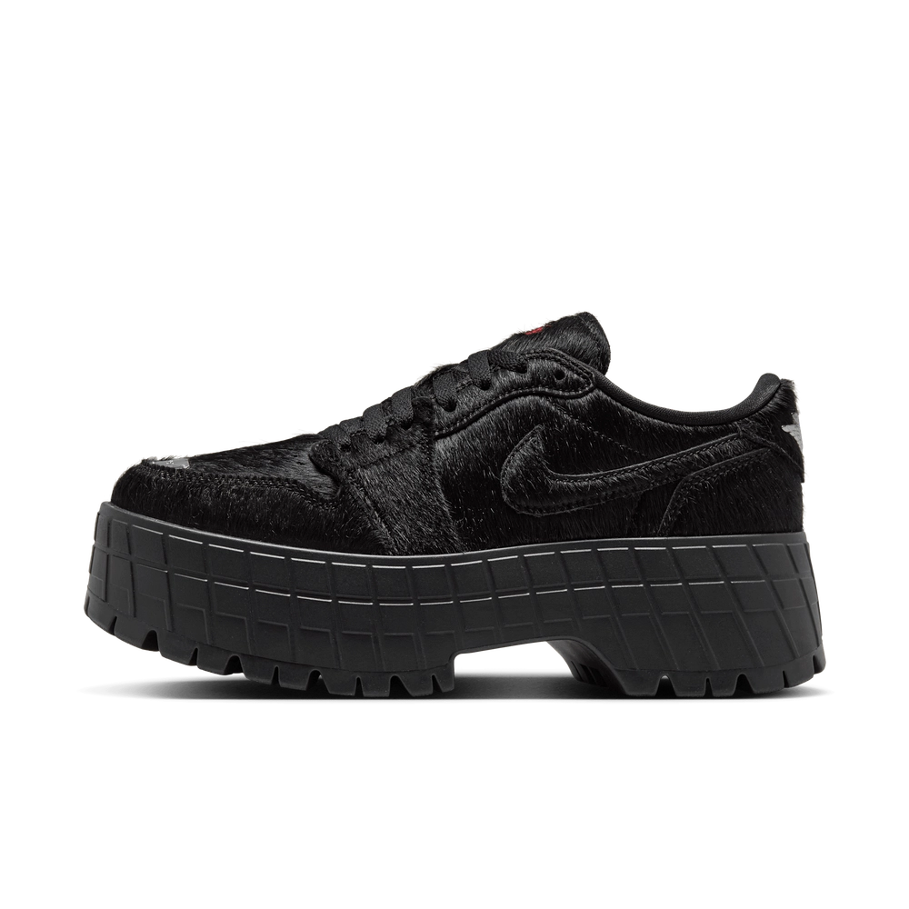 000000_Air-Jordan-1-Brooklyn-Low_BLACK-PONY_IB7210-006_img0