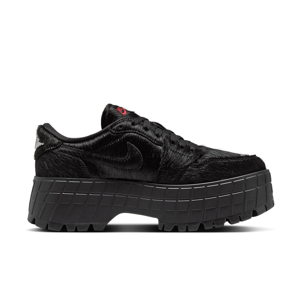 000000_Air-Jordan-1-Brooklyn-Low_BLACK-PONY_IB7210-006_img2