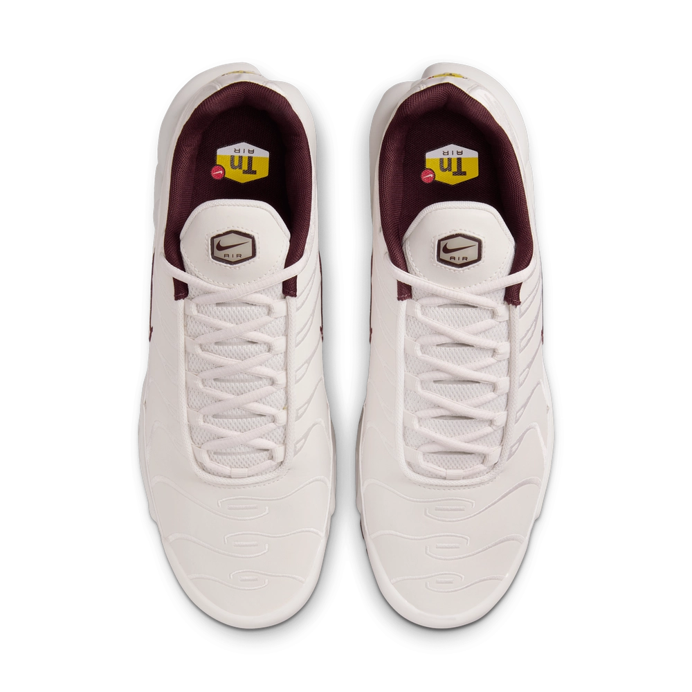 593339_Nike-Air-Max-Plus_BURGUNDY-CRUSH-LIGHT-BONE_HF3181-001_img3