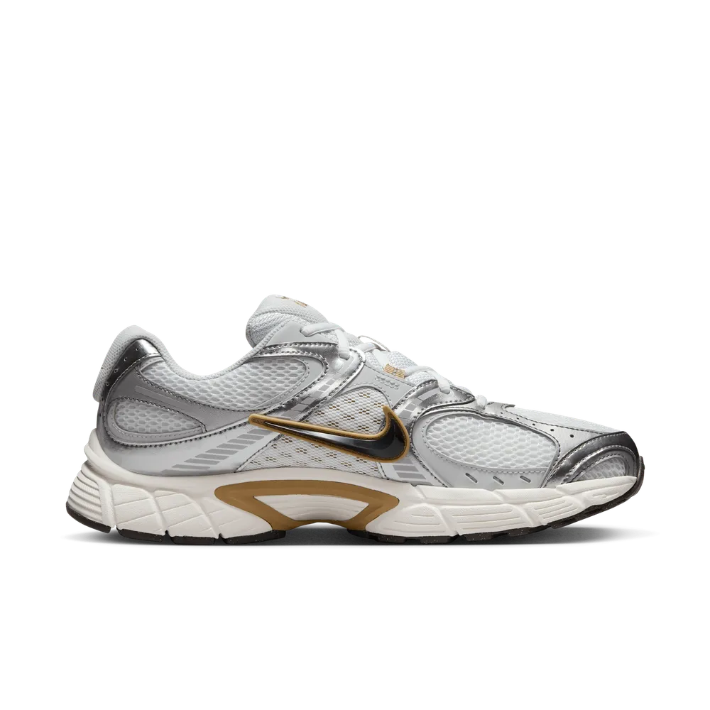 AC895C_Nike-V5-RNR_PARACHUTE-BEIGE-METALLIC-PEWTER_HJ5228-102_img2