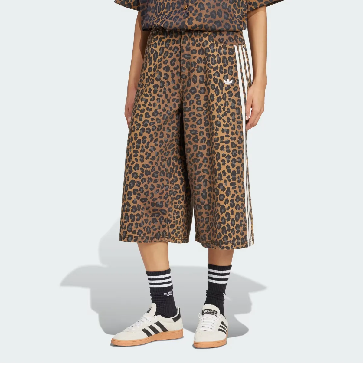 adidas Originals Denim Bermuda Shorts LEOPARD BRONZE STRATA