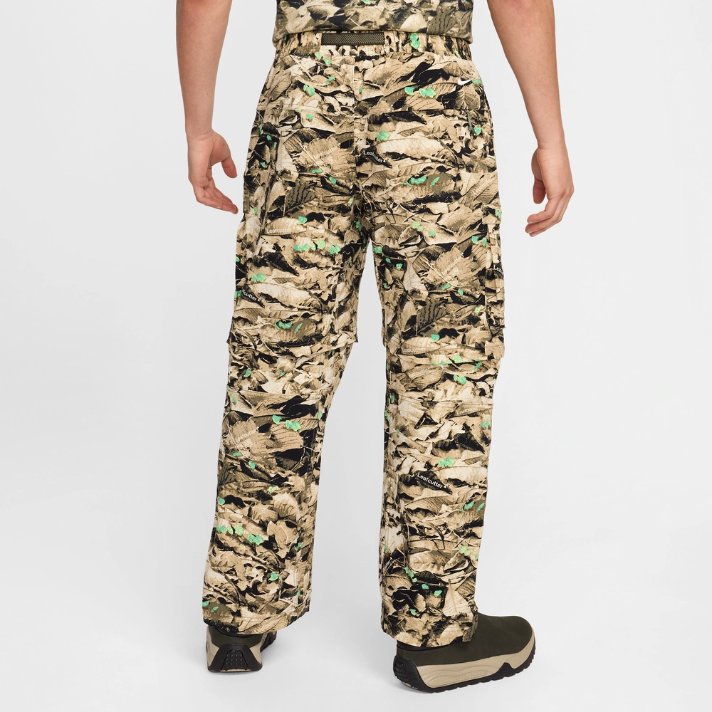 000000_Nike-ACG-Water-Repellent-UV-Cargo-Pants_SMITH-SUMMIT_HQ0199-297_img1