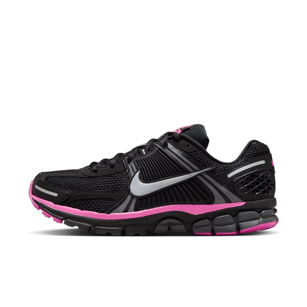 000000_Nike-Zoom-Vomero-5_BLACK-PINK_FB9149-004_img0