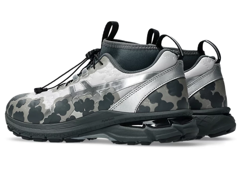 AEA39E_Cecilie-Bahnsen-x-Asics-Gel-Terrain-MT_PURE-SILVER_1203A535-020_img1