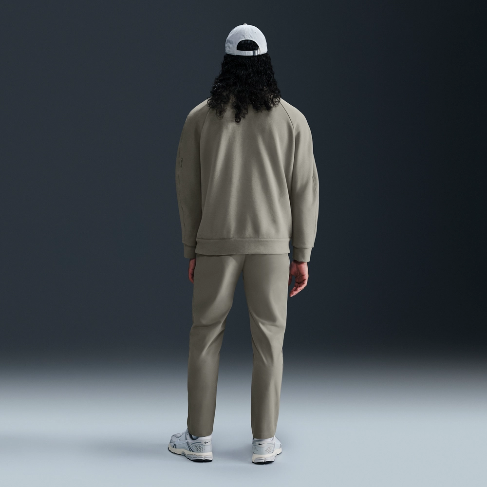 636055_Nike-24.7-PerfectStretch-Dri-FIT-Slim-Chino-Pants_LIGHT-ARMY_HQ6918-320_img3