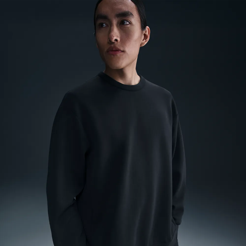 000000_Nike-24.7-ImpossiblySoft-Crewneck_BLACK_HQ6964-010_img0