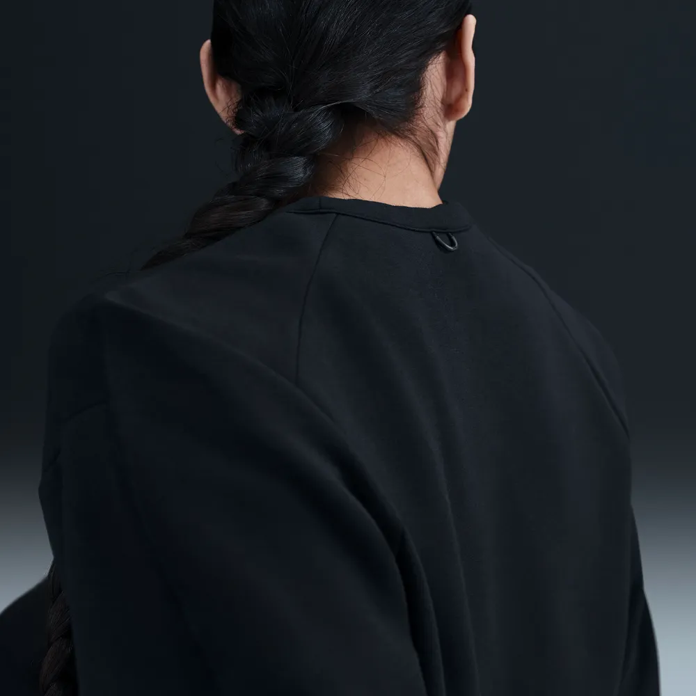 000000_Nike-24.7-ImpossiblySoft-Crewneck_BLACK_HQ6964-010_img1