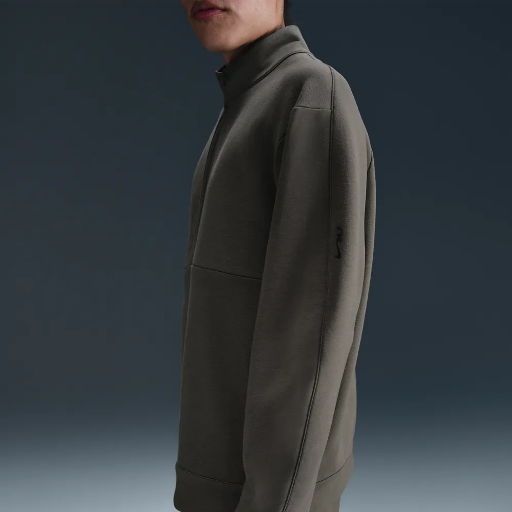 615D58_Nike-24.7-ImpossiblySoft-Dri-FIT-Half-Zip-Sweatshirt_CAVE-STONE_HQ6953-289_img1