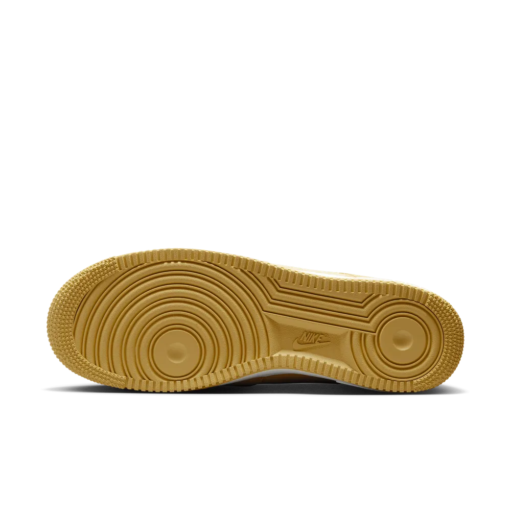 DBC37A_Nike-Air-Force-1-Low-'07-LV8_BUFF-GOLD_HJ4465-700_img1