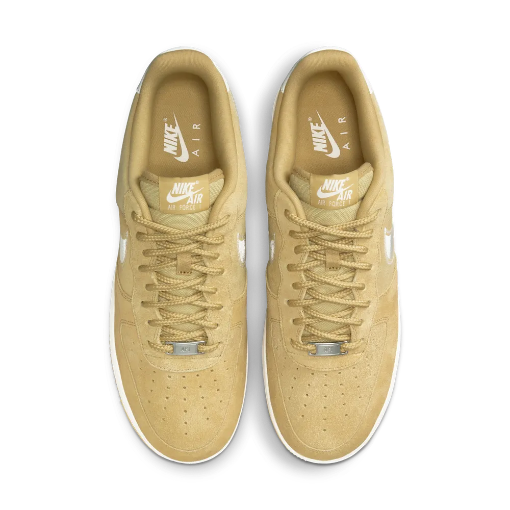 DBC37A_Nike-Air-Force-1-Low-'07-LV8_BUFF-GOLD_HJ4465-700_img3