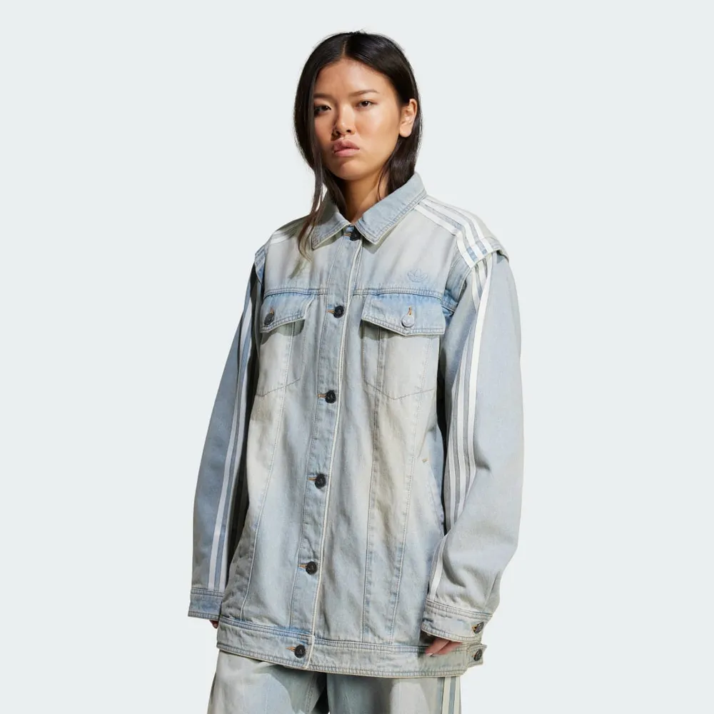 B0B6B6_adidas-Adilenium-Season-3-2-In-1-Denim-Jacket-WMNS_LIGHT-DENIM_JX9209_img0