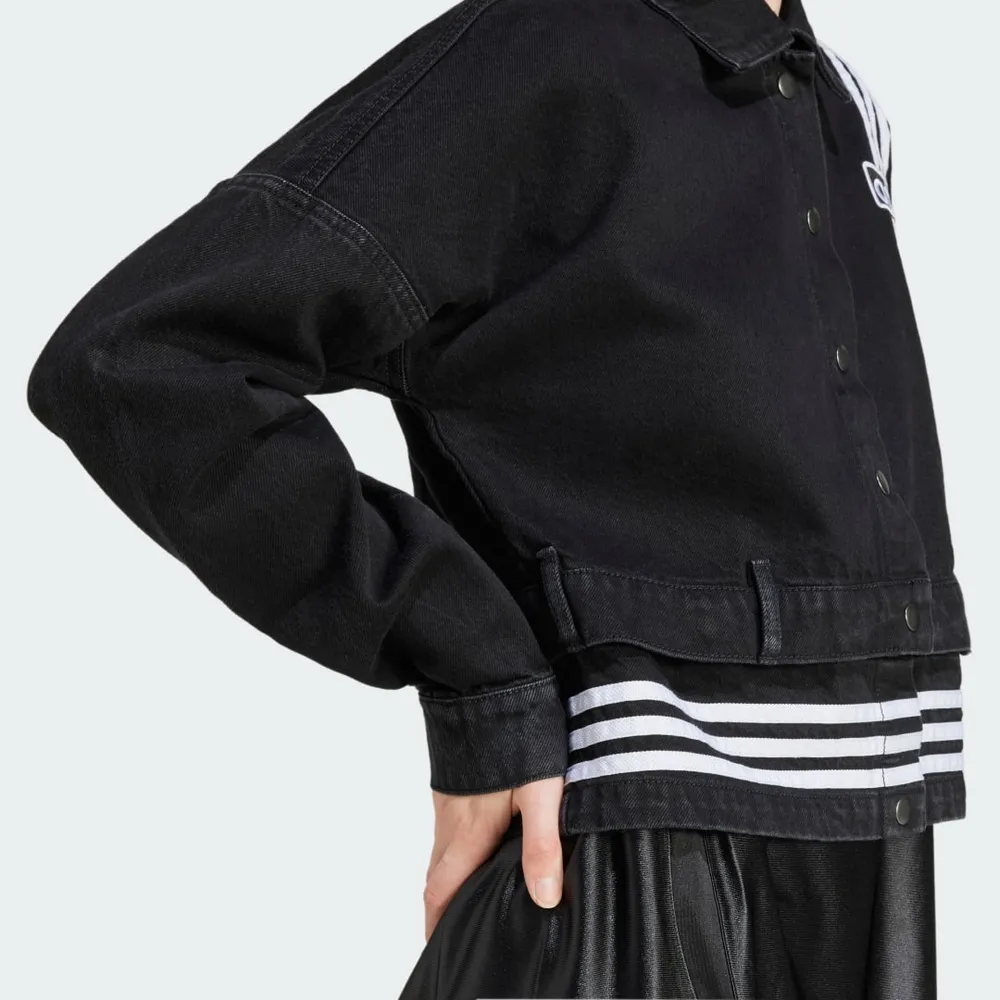 000000_adidas-Adibreak-Denim-2-In-1-Track-Jacket-WMNS_TRUE-BLACK-DENIM_JJ3095_img3