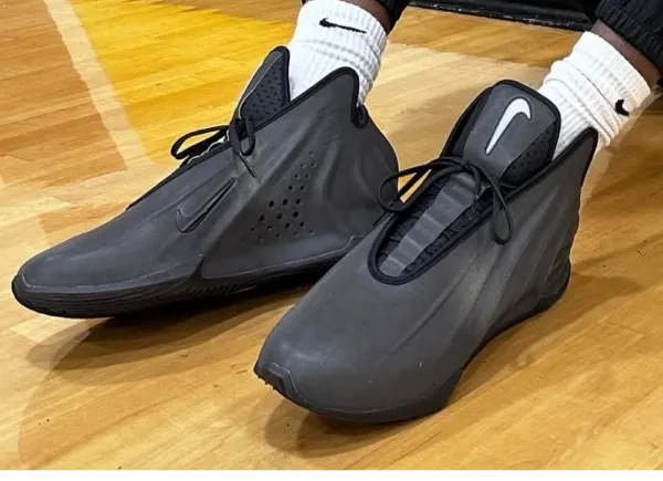 Nike GT Future  BLACK