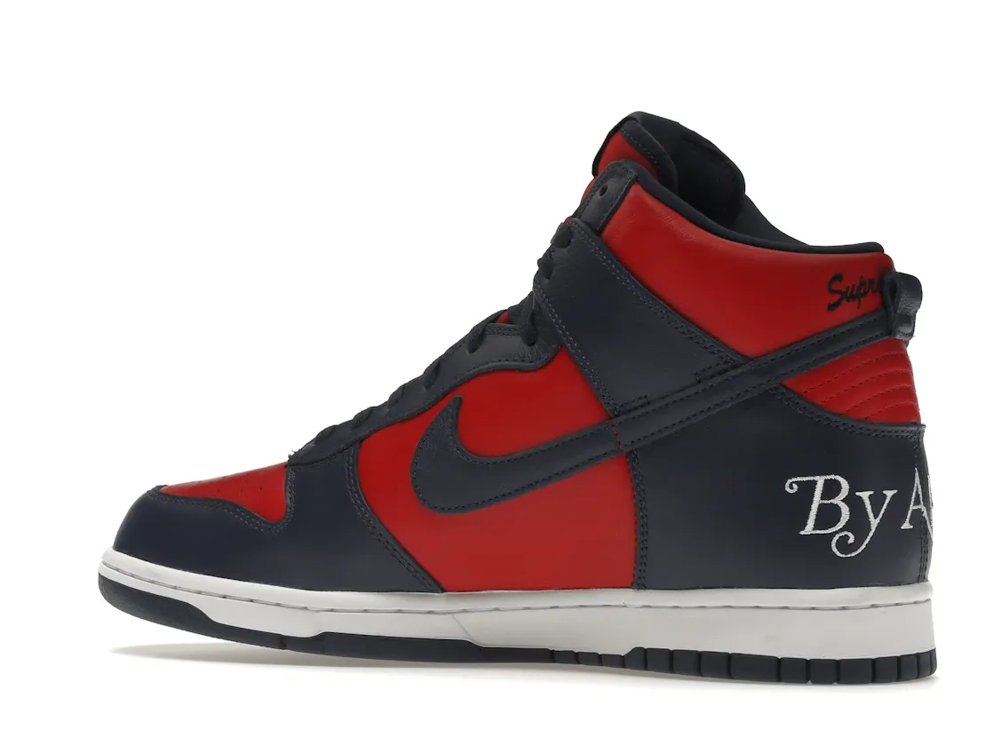 D7323E_Supreme-x-Nike-SB-Dunk-