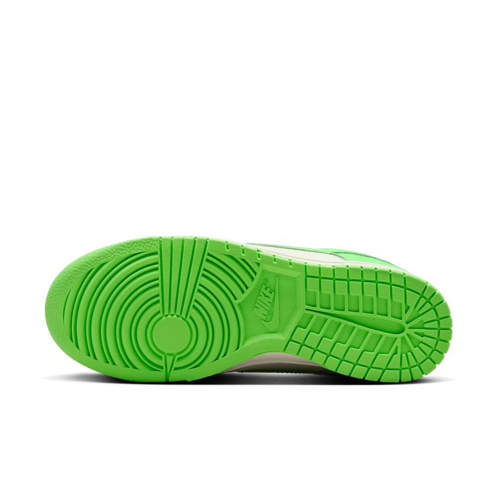 44C04D_Nike-Dunk-Low-WMNS_GREEN-STRIKE_HV0842-133_img1
