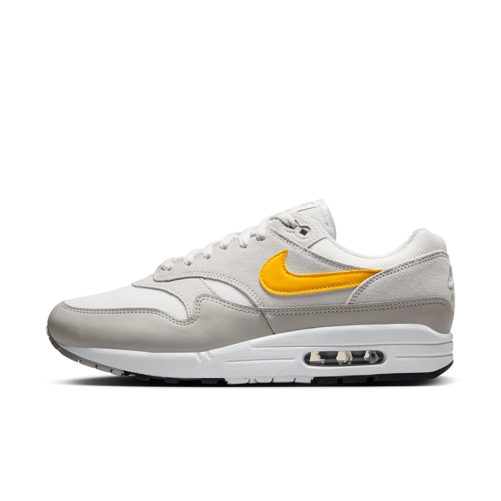 EEAE1B_Nike-Air-Max-1-Essential_SUMMIT-WHITE-UNIVERSITY-GOLD_FZ5808-105_img0