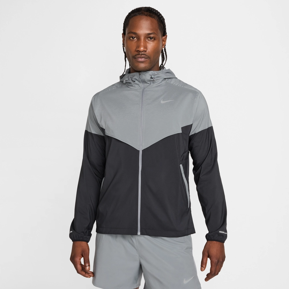 1F1F1F_Nike-Impossibly-Light-Windrunner-Running-Jacket_SMOKE-GREY_HV6521-084_img1