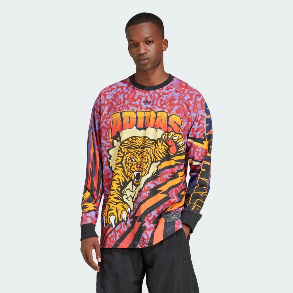d37b94_adidas-Adilenium-Season-3-Long-Sleeve-Graphic-T-Shirt_MULTI_JX1702_img2