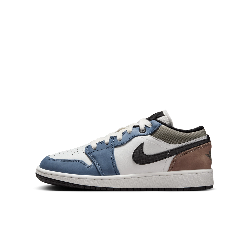 3E4A5D_Air-Jordan-1-Low-GS_DIFFUSED-BLUE-JADE-HORIZON_HV5973-101_img0