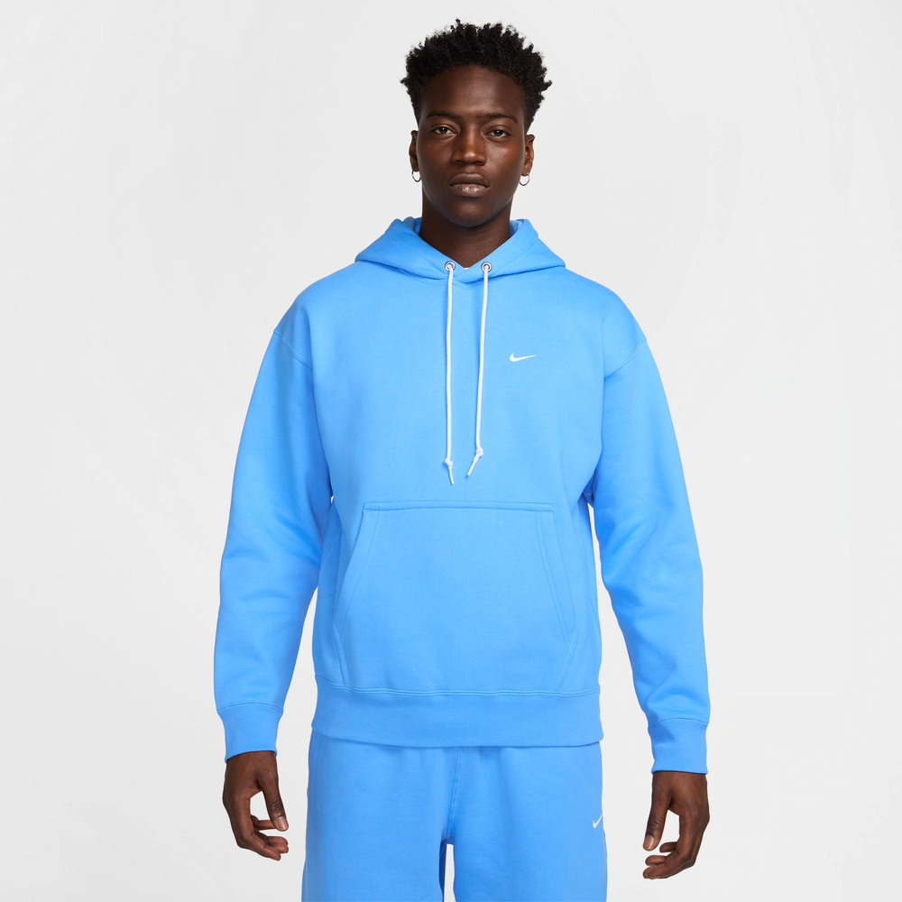 1F1F1F_Nike-Solo-Swoosh-Fleece-Hoodie_UNIVERSITY-BLUE_DX1355-412_img1
