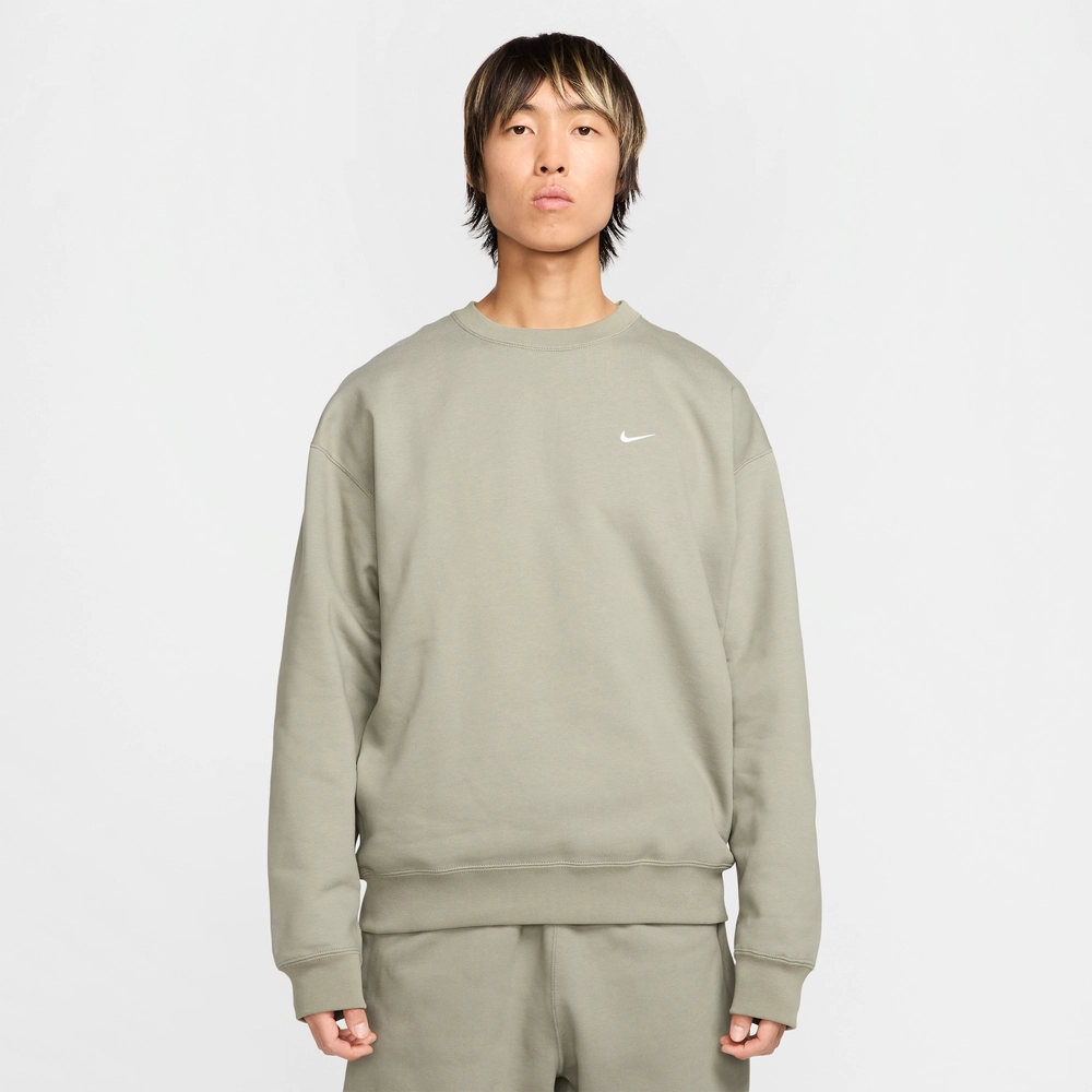 1F1F1F_Nike-Solo-Swoosh-Fleece-Crewneck_LIGHT-ARMY_DX1361-320_img1
