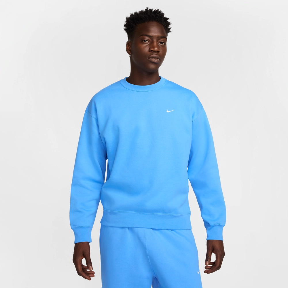 1F1F1F_Nike-Solo-Swoosh-Fleece-Crewneck_UNIVERSITY-BLUE_DX1361-412_img1