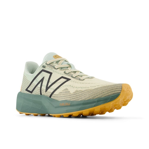 60796E_New-Balance-FuelCell-Venym-WMNS_CALCIUM_WTVNYMD1_img0