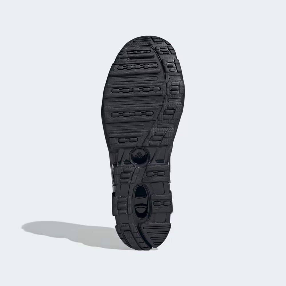 000000_adidas-Predator-Megaride_CORE-BLACK_JR5567_img1