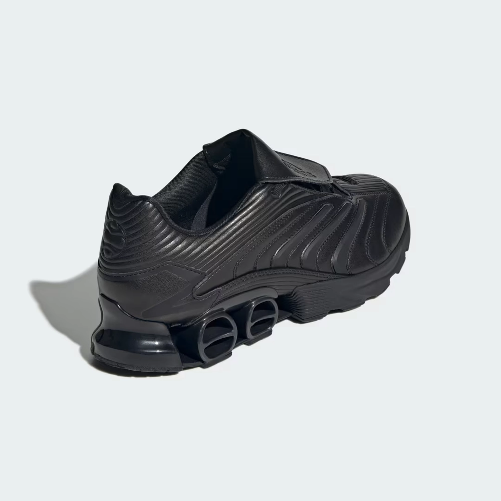 000000_adidas-Predator-Megaride_CORE-BLACK_JR5567_img3