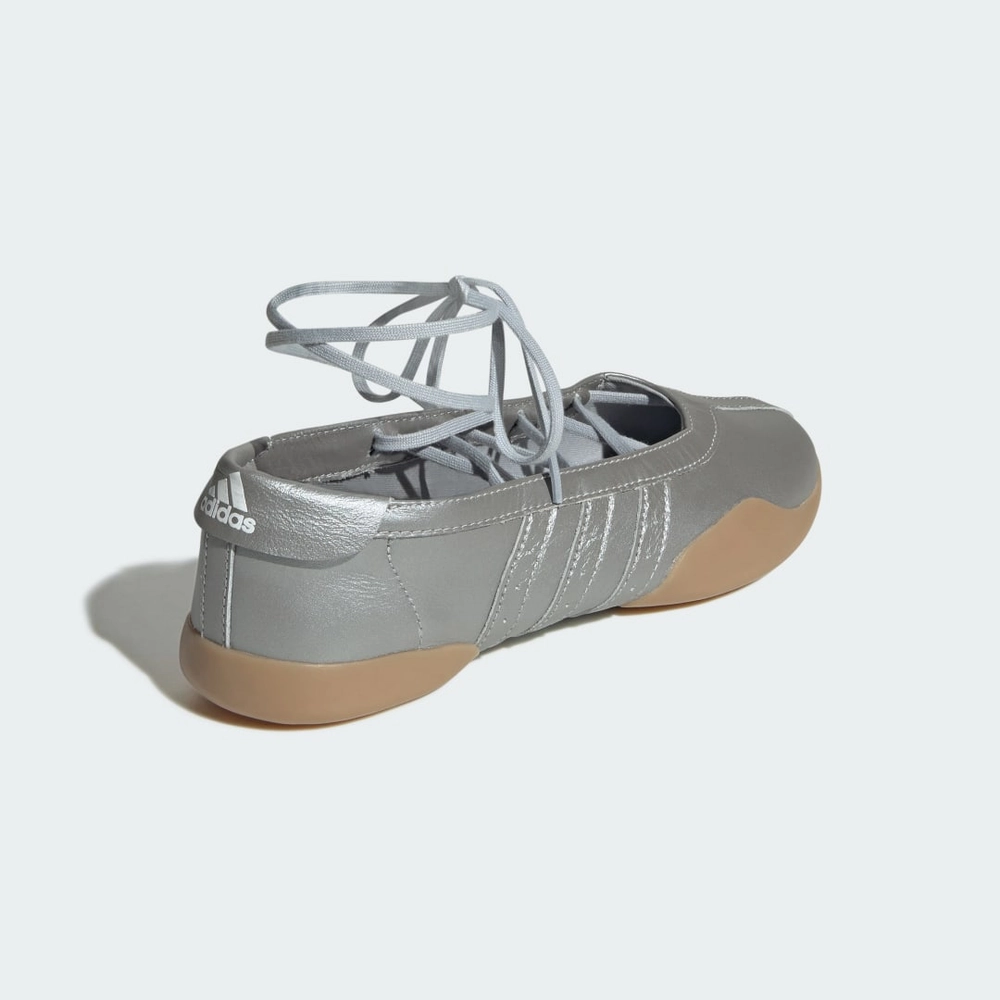 B4B8B8_adidas-Taekwondo-Mei-Ballet_SILVER-MET_JR7032_img3