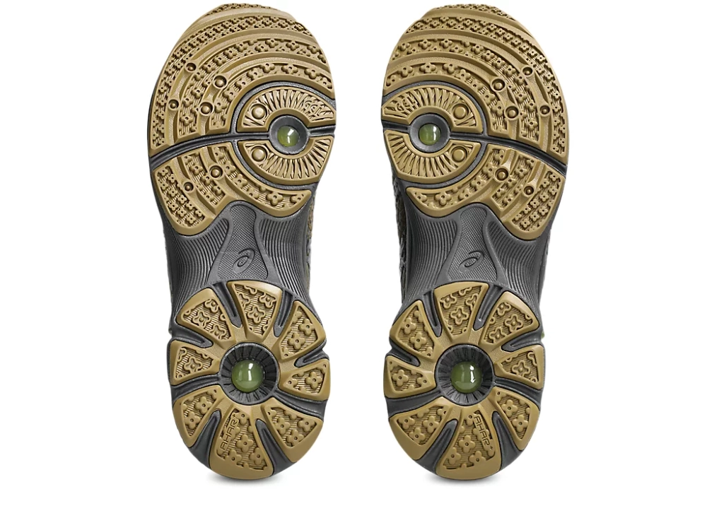 966E48_Kiko-Kostadinov-x-ASICS-Gel-Kiril-3_TAN-BLACK_1203A644-200_img5