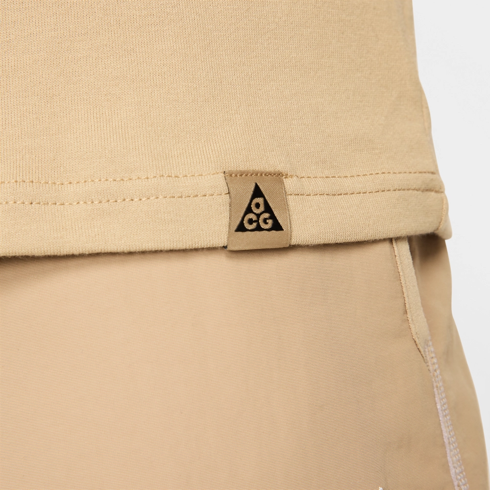 1F1F1F_Nike-T-Shirt-ACG-Dri-Fit_WALKING-TREE-PARACHUTE-BEIGE_HJ0796-297_img4