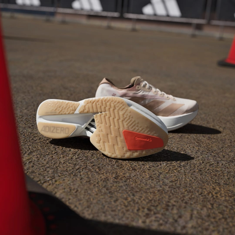 B29680_adidas-Adizero-Adios-Pro-4_WARM-SANDSTONE_JR6359_img1