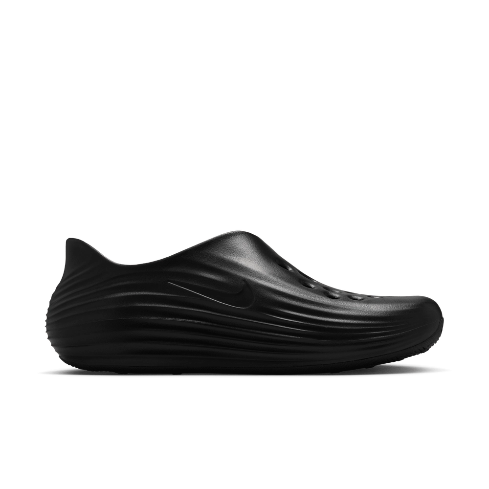 000000_Nike-ReactX-Rejuven8_TRIPLE-BLACK_HV5060-001_img2