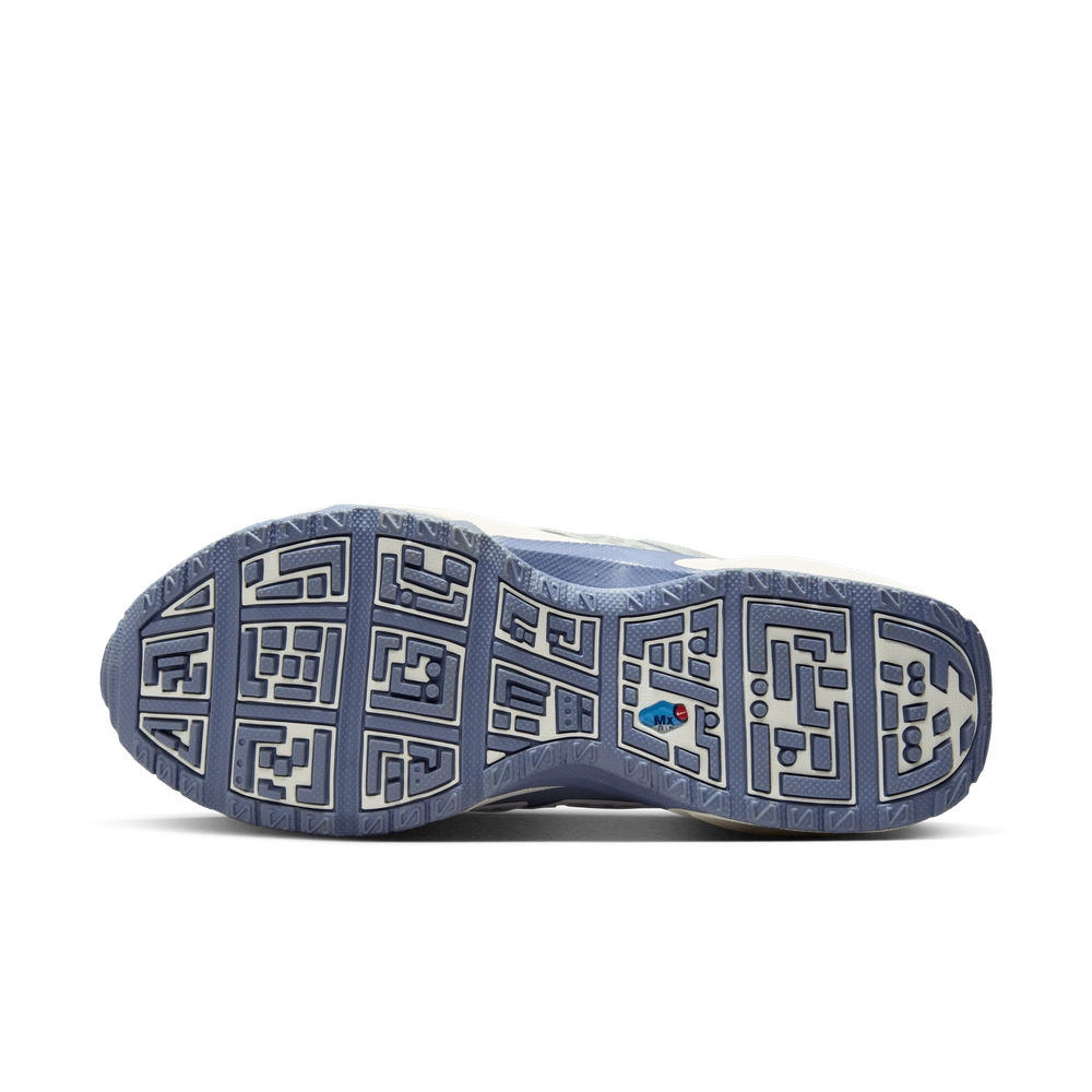 B2C6D1_Nike-Air-Max-SNDR-WMNS_BLUE-TINT-SAIL_FZ2068-400_img1