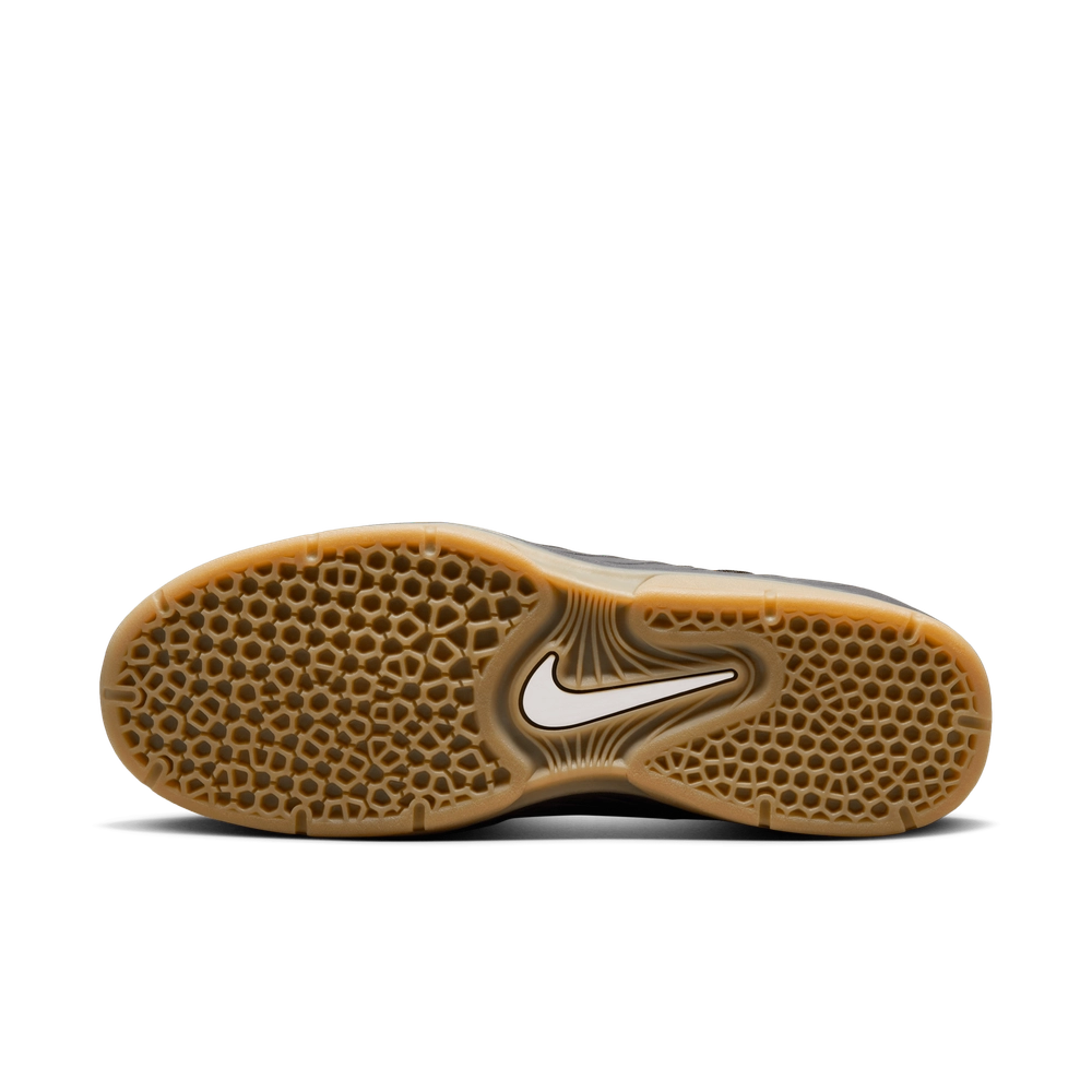 000000_Nike-SB-Vertebrae_BLACK-GUM_FD4691-001_img1