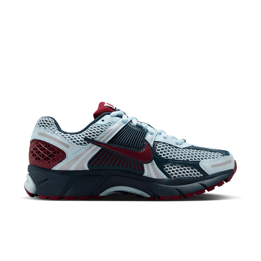 4f0f1c_Nike-Zoom-Vomero-5-WMNS_Team-Red-Glacier-Blue_IB7700-400_img3