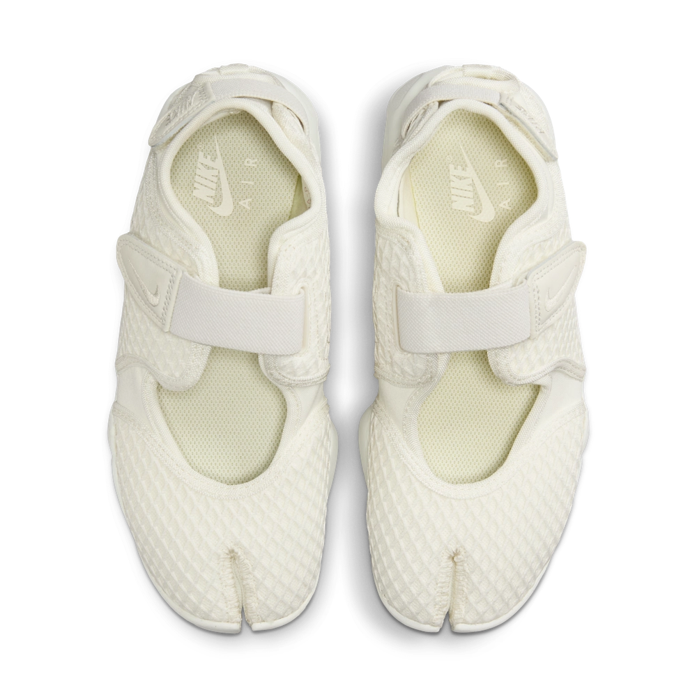 E9E9DE_Nike-Air-Rift-WMNS_SAIL_HM8288-101_img3