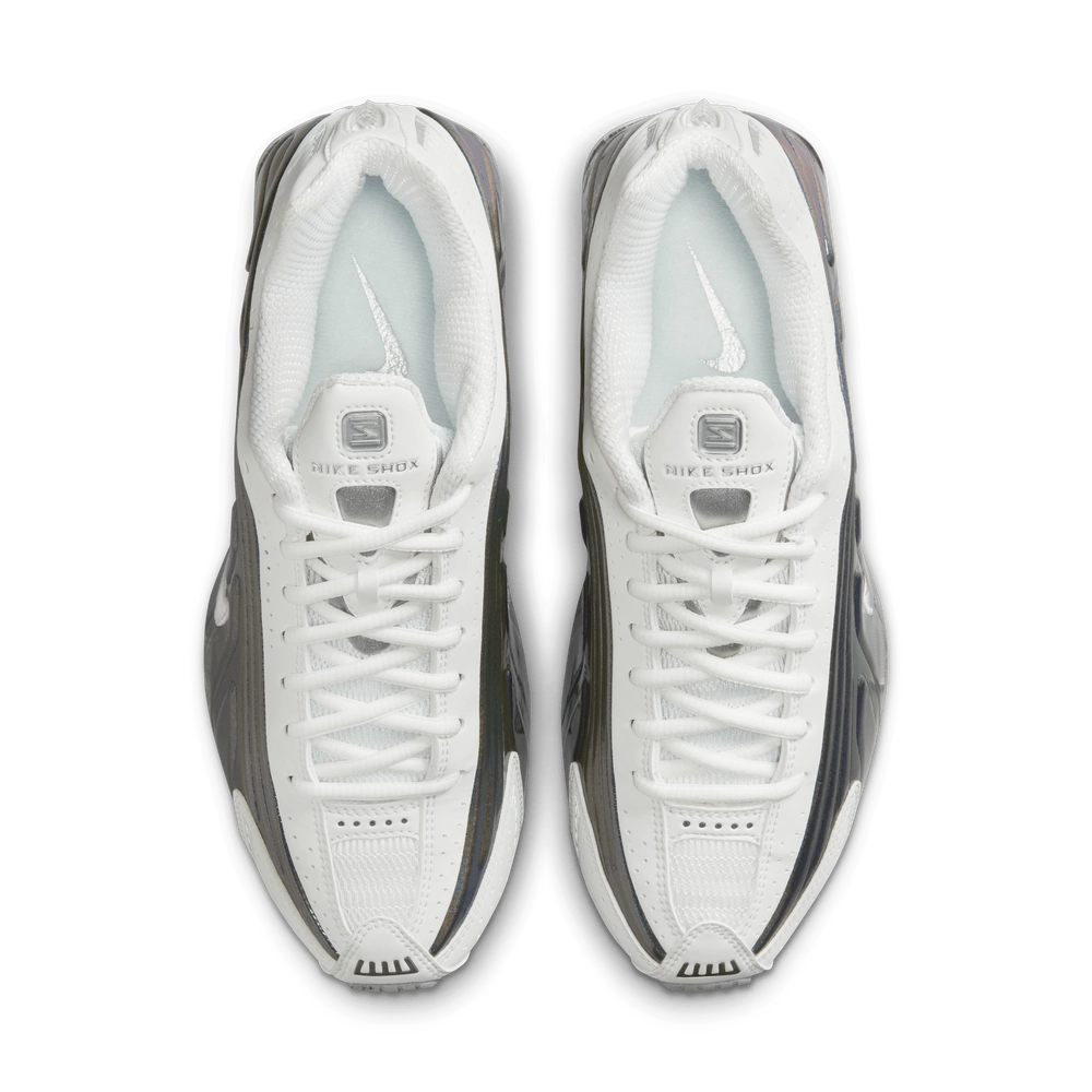 267874_Nike-Shox-R4-WMNS_WHITE-IRIDESCENT_IB7703-100_img4