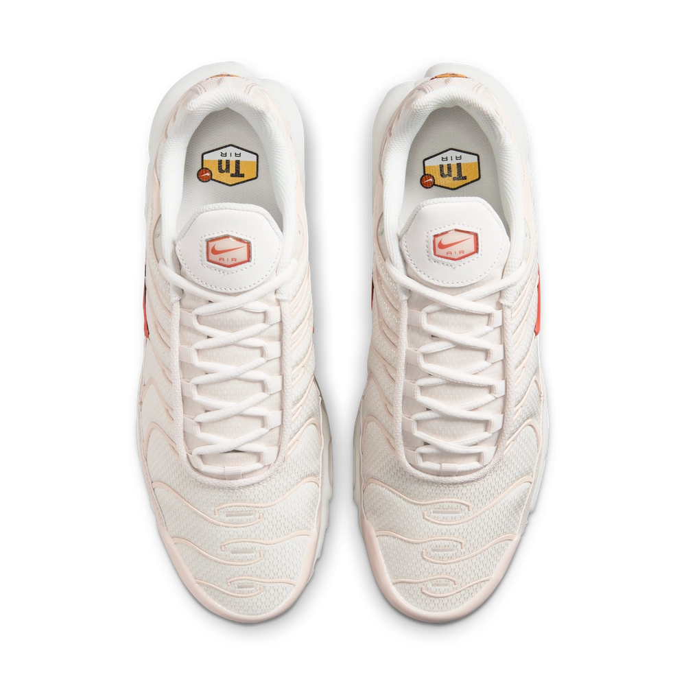 1F1F1F_Nike-Air-Max-Plus_SAFETY-ORANGE_DM0032-019_img4