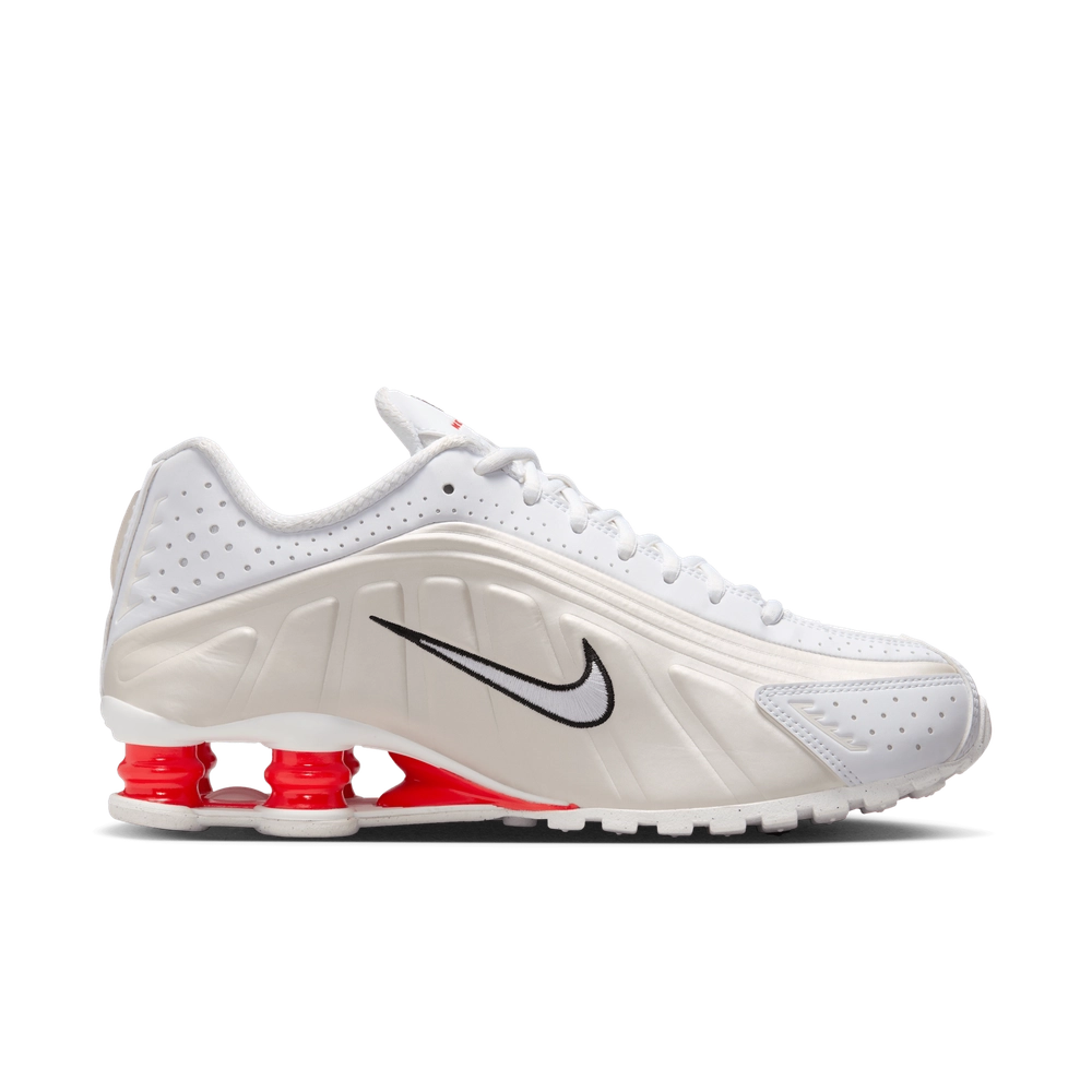 d0031f_Nike-Shox-R4-WMNS_WHITE-PICANTE-RED_AR3565-103_img3