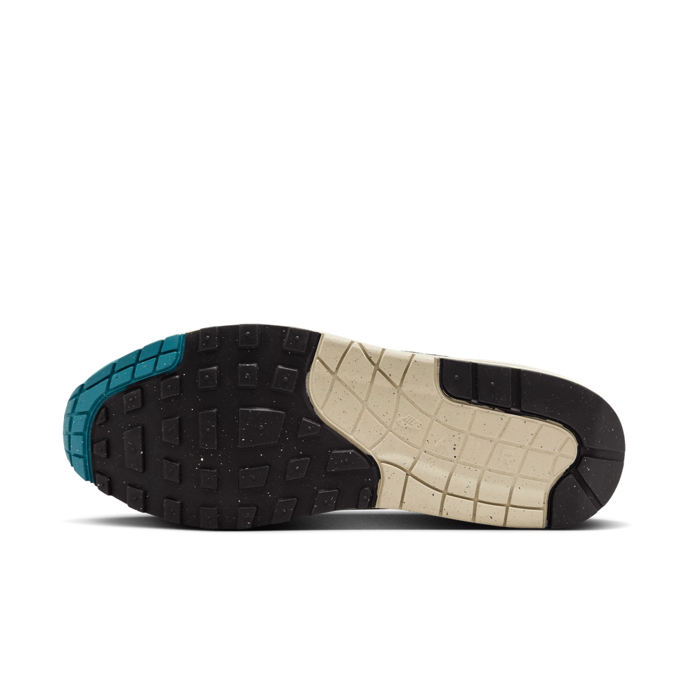 227582_Nike-Air-Max-1-Essential_SOFT-PEARL_FZ5808-011_img1